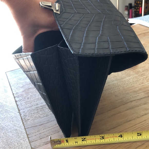 Hakei leather wristlet - Picture 4 of 10